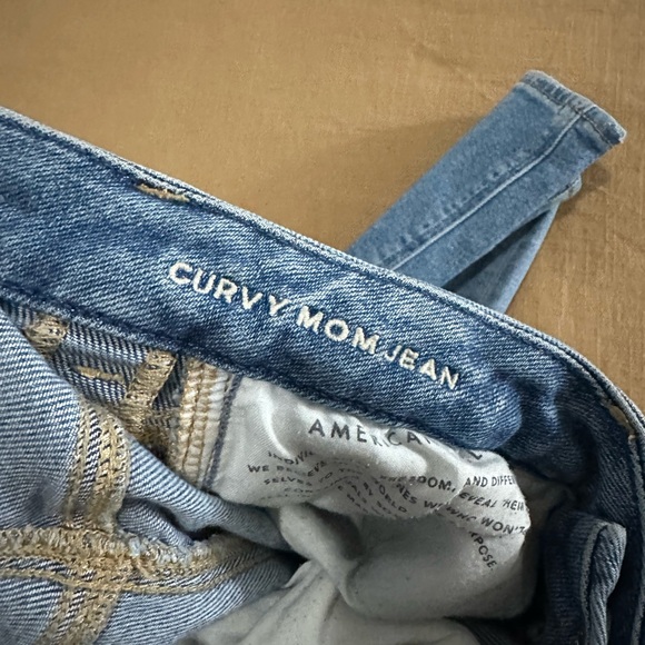 😘SOLD😘Curvy mom jean - Picture 4 of 4